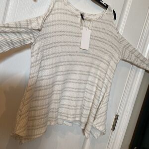 Lovemark’s cold shoulder long sleeve waffle top NWT